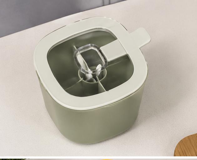 4-in-1 Modern Spice Box with 4 Compartments & Spoons – 1000ml Kitchen Seasoning Organizer Keep Your Spices Organized and Your Kitchen Clutter-Free!